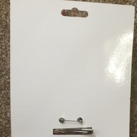 UGLY Sweater Holiday Corsage Pin Clip - Picture 4 of 4